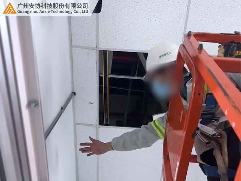 单边光栅顶部安装漫反射原理