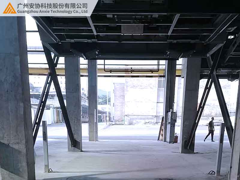 测量光幕保障下煤通道安全运行