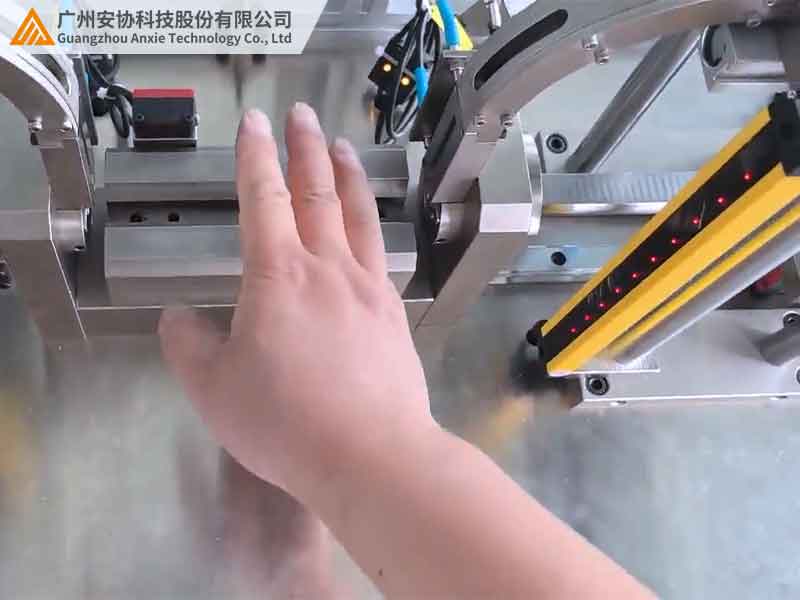 超薄设计红外对射安全光幕.jpg
