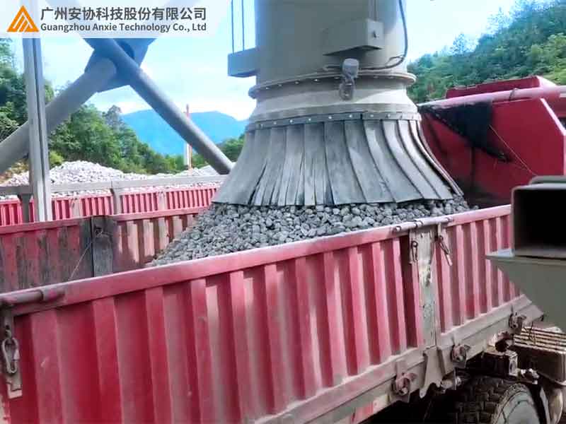 定制化装载车道安全光幕案例.jpg