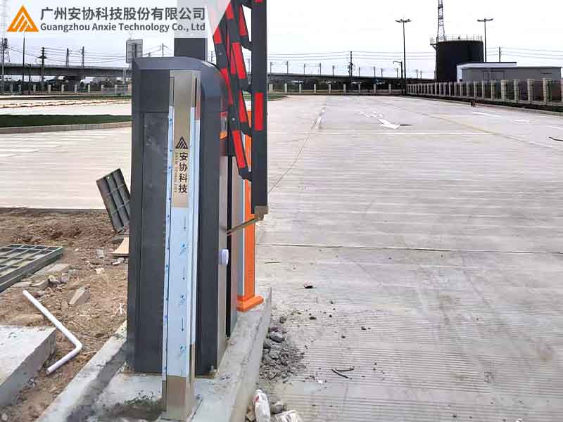 单边光栅在阳光下使用案例.jpg