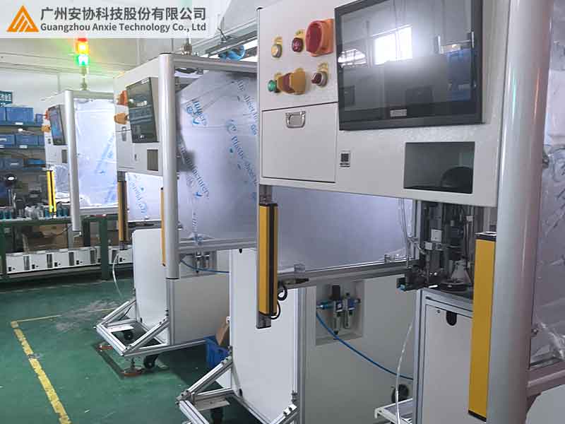 安全光栅保护注塑机人员安全案例.jpg