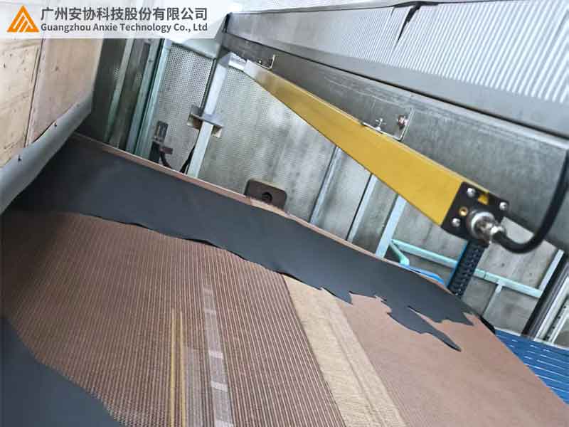 单边光栅现场安装案例.jpg