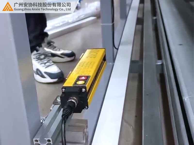 漫反射安全光栅的调节距离是多少