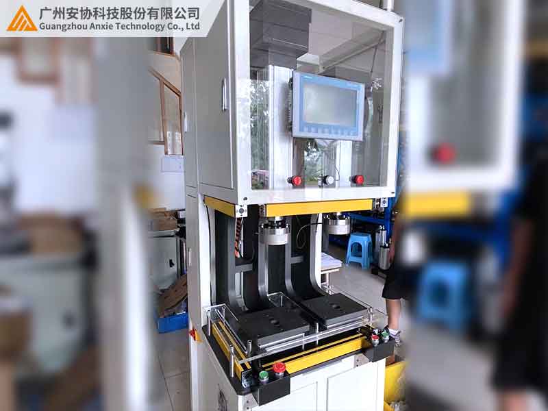 冲床模具刃口安全光栅安装点