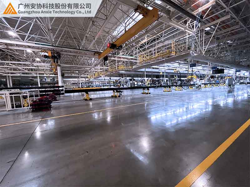 安全光栅对悬挂式起重机的精准控制