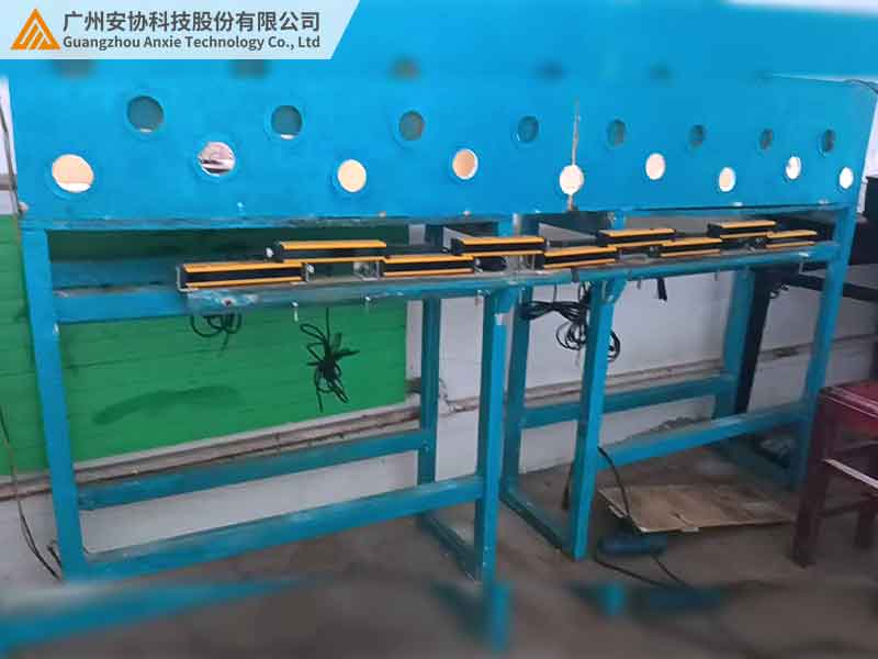 单边光栅检测乒乓球的落点控制发球器发球案例.jpg