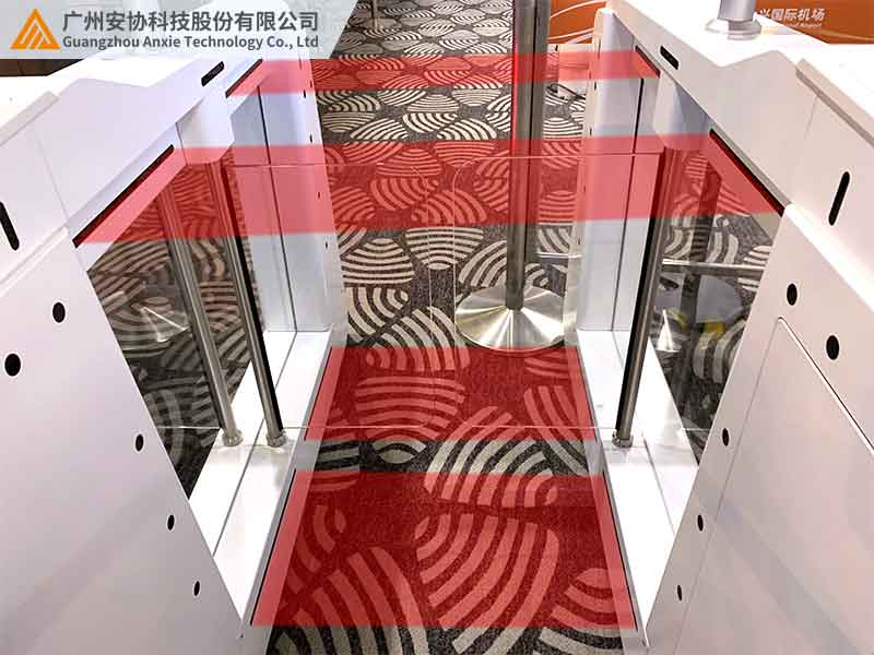大兴国际机场收费出入口的安全光栅应用