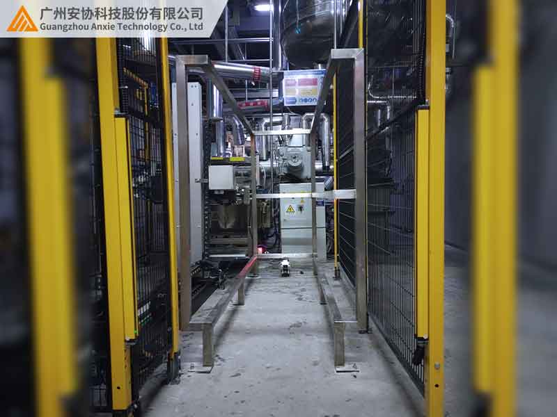 车间安全光栅预警工业生产人员进入区域案例.jpg