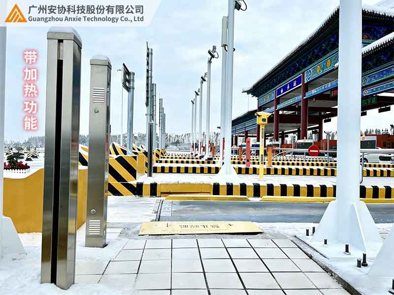 收费站ETC车辆分离光幕的雪天加热功能案例.jpg