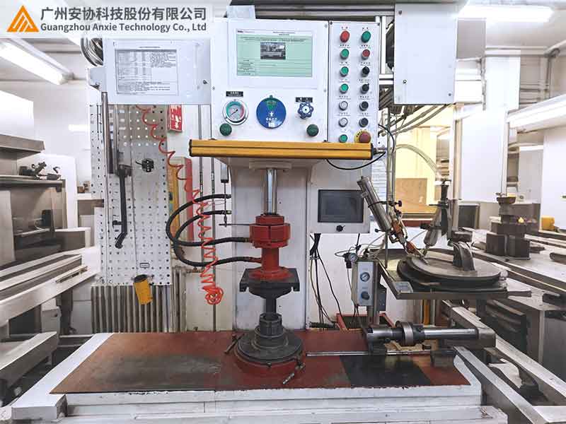 单边光栅垂直检测对人手的防护