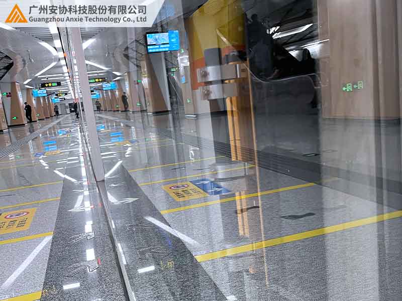 地铁屏蔽门开关感应用的安全光幕