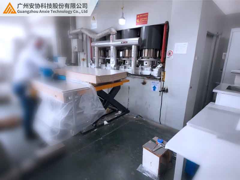 单边光栅：生产区的人员安全防护线