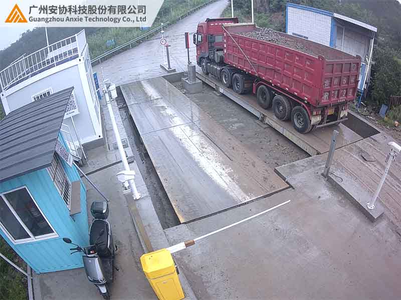 单边光幕在货车地磅称重中的安全检测应用