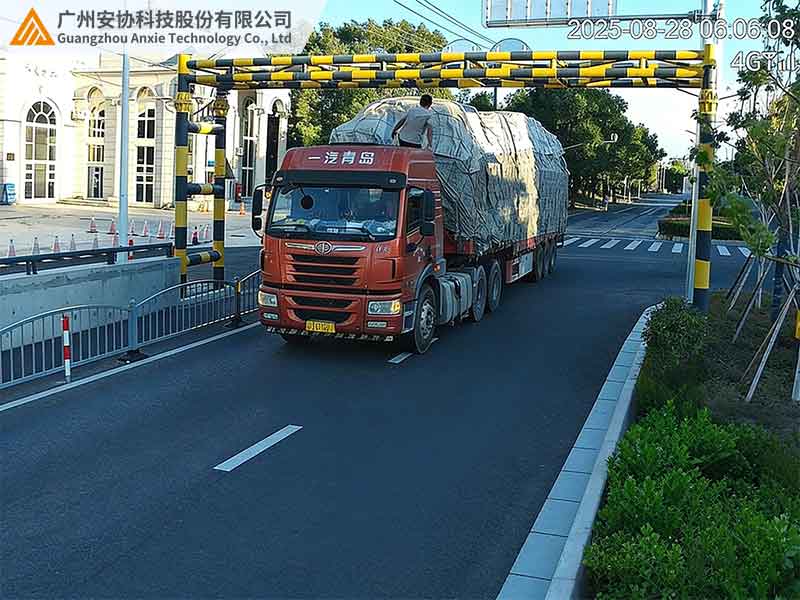 激光雷达厘米级精度终结货车限高事故