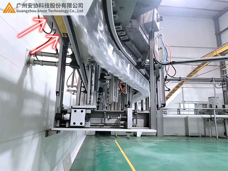 漫反射安全光栅实现透明塑料瓶精准检测计数.jpg