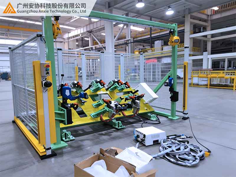 安全光栅助力汽车零部件自动化焊接高效生产
