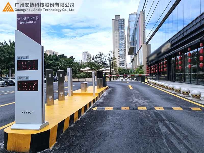 停车场入口定制适配专用安全光幕.jpg