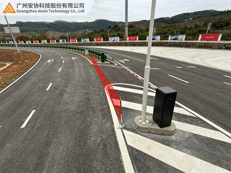 抗干扰安全光幕稳定控制道闸杆升降.jpg