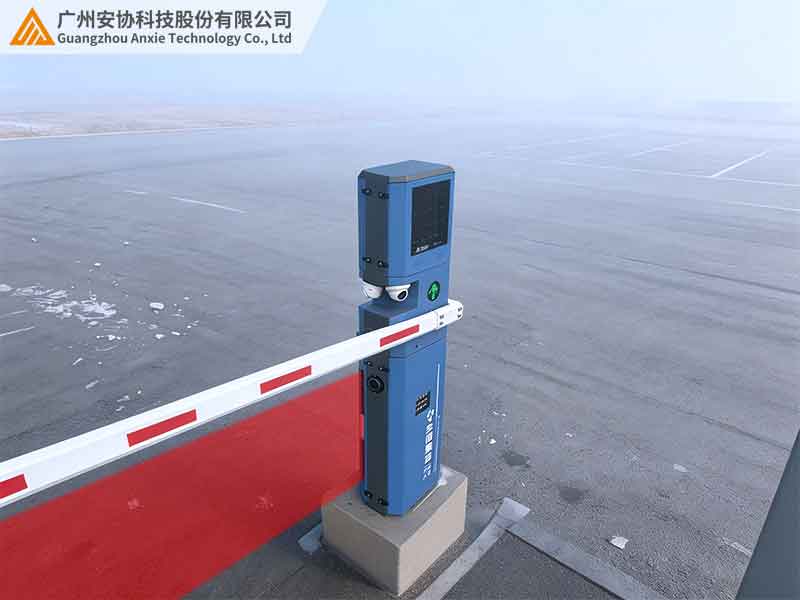 抗雾气漫反射单边光栅保障户外道口稳定作业