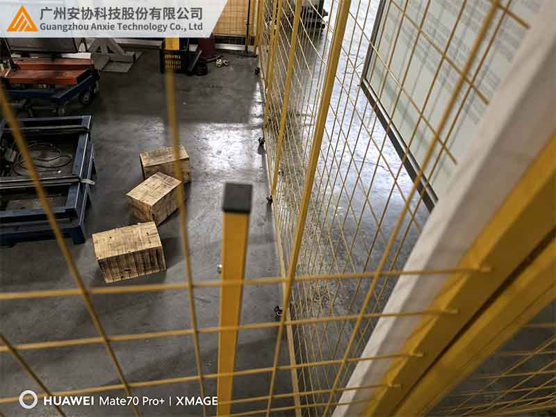防护栏开口处如何加装安全光栅防护