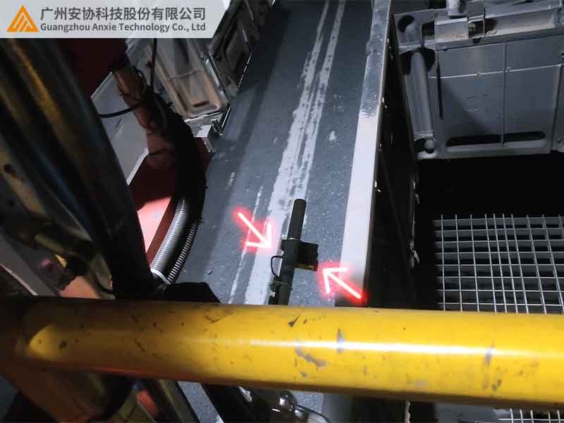 漫反射光幕如何检测井下煤矿斗车是否入列.jpg
