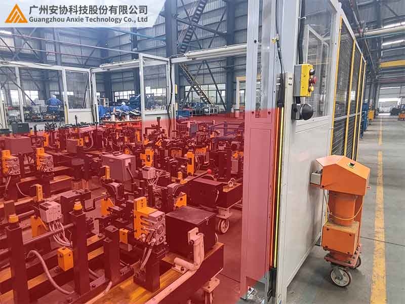 自动化工装焊接光幕感应区域如何规避焊弧干扰.jpg